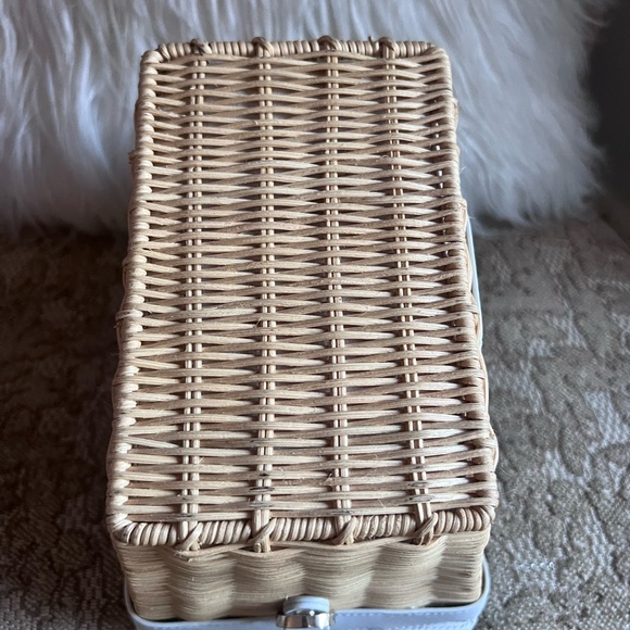 kate spade Strawberry Picnic in the Park wicker purse ~ Limited Edition - Picture 5 of 6